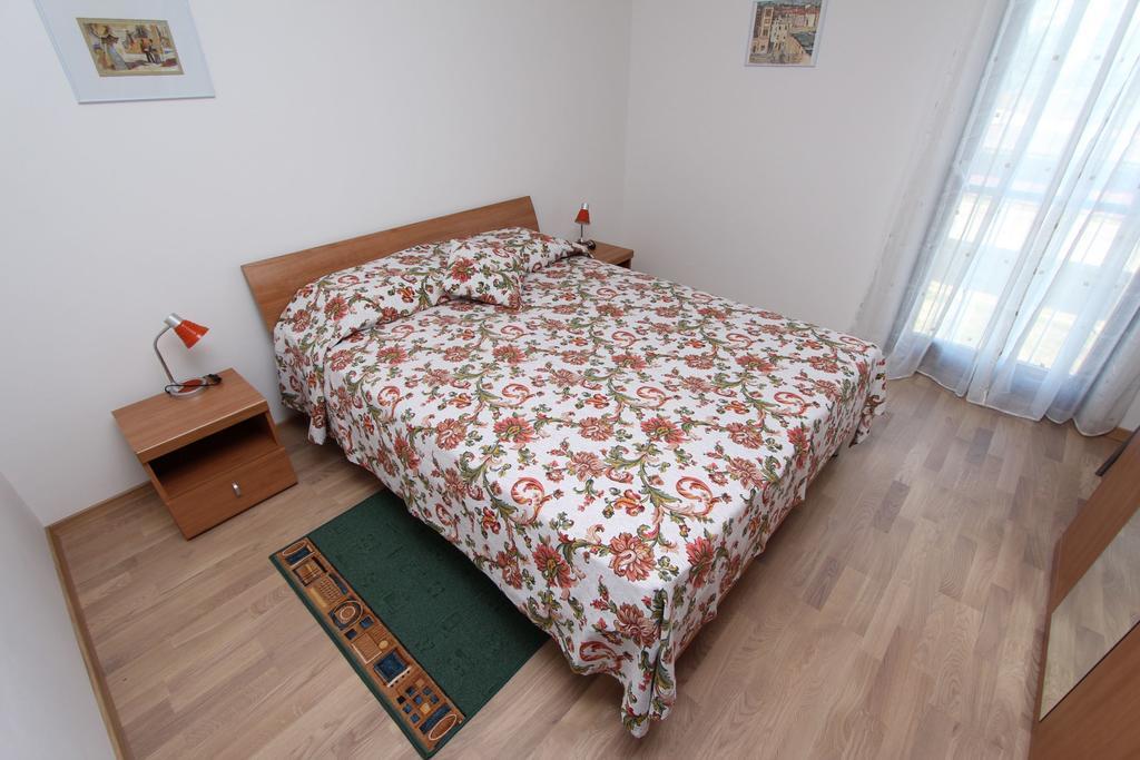 Apartment Mitton 2 罗维尼 客房 照片